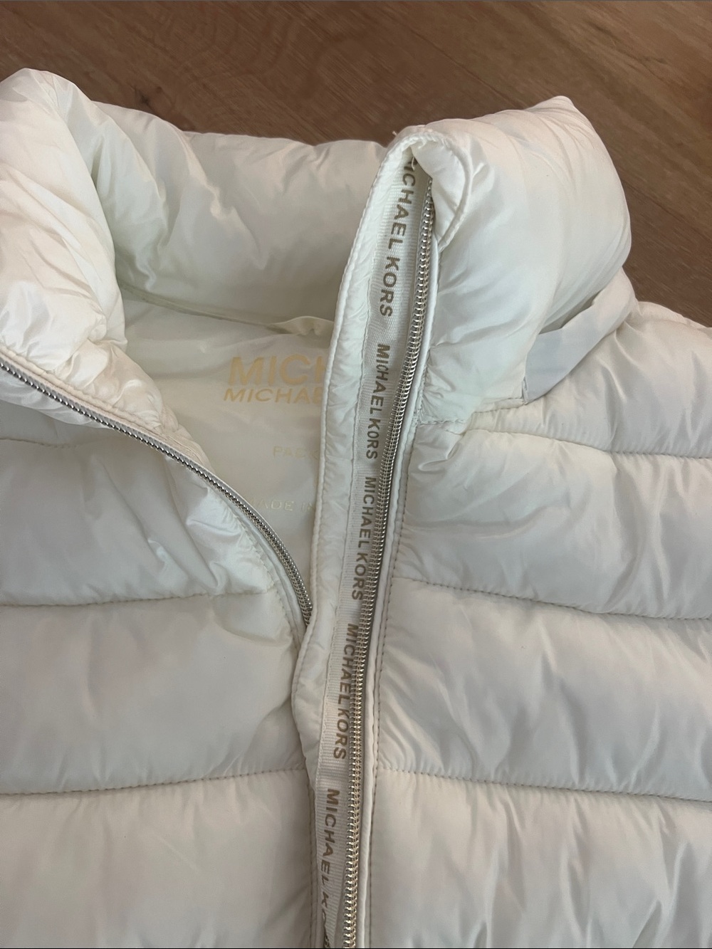 Michael Kors Women's White Quilted Puffer Jacket - Picture 2 of 4